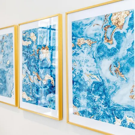 King Size Bed, Centre, Long Offers, Fast Wifi, Fully Equipped Kitchen, Dedicated Work Place