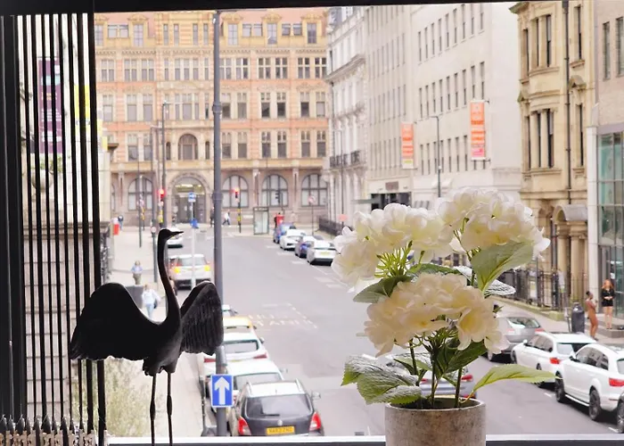 King Size Bed, Centre, Long Offers, Fast Wifi, Fully Equipped Kitchen, Dedicated Work Place *