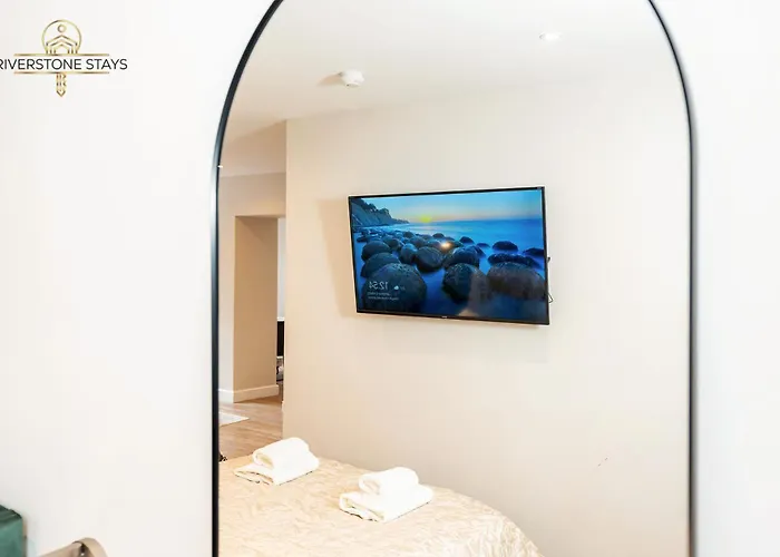 King Size Bed, Centre, Long Offers, Fast Wifi, Fully Equipped Kitchen, Dedicated Work Place Leeds (West Yorkshire)