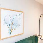 King Size Bed, Centre, Long Offers, Fast Wifi, Fully Equipped Kitchen, Dedicated Work Place 公寓 利兹