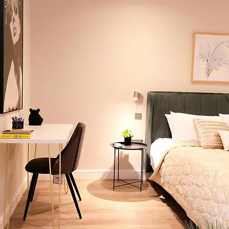 Apartament King Size Bed, Centre, Long Offers, Fast Wifi, Fully Equipped Kitchen, Dedicated Work Place Leeds (West Yorkshire)