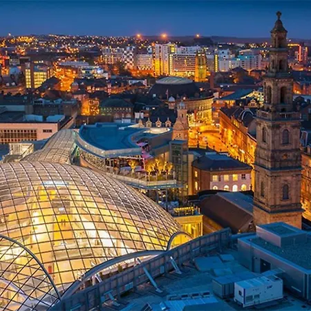 King Size Bed, Centre, Long Offers, Fast Wifi, Fully Equipped Kitchen, Dedicated Work Place Apartament