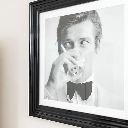 King Size Bed, Centre, Long Offers, Fast Wifi, Fully Equipped Kitchen, Dedicated Work Place Apartamento *