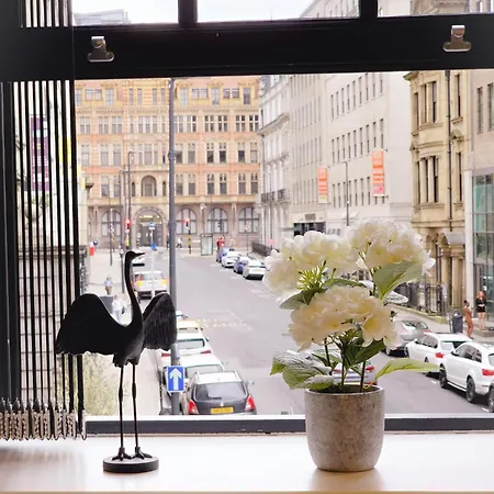 King Size Bed, Centre, Long Offers, Fast Wifi, Fully Equipped Kitchen, Dedicated Work Place *