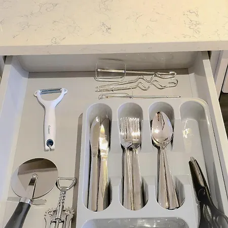 Апартаменты King Size Bed, Centre, Long Offers, Fast Wifi, Fully Equipped Kitchen, Dedicated Work Place *