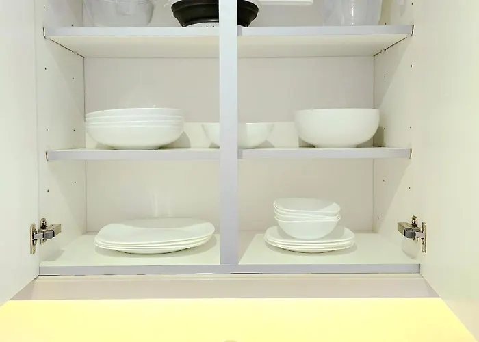 Apartment King Size Bed, Centre, Long Offers, Fast Wifi, Fully Equipped Kitchen, Dedicated Work Place *