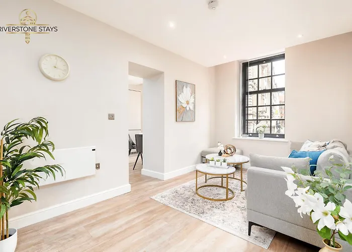 King Size Bed, Centre, Long Offers, Fast Wifi, Fully Equipped Kitchen, Dedicated Work Place Apartment *